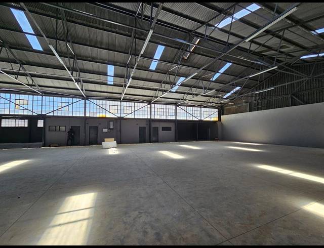 800M² WAREHOUSE TO LET IN BENROSE